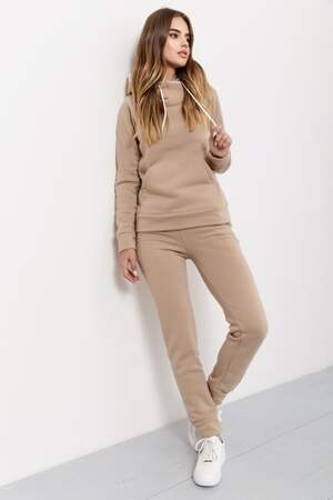 Спортивний костюм жіночий на флісі, світло-коричневий Спортивний костюм жіночий на флісі, світло-коричневий